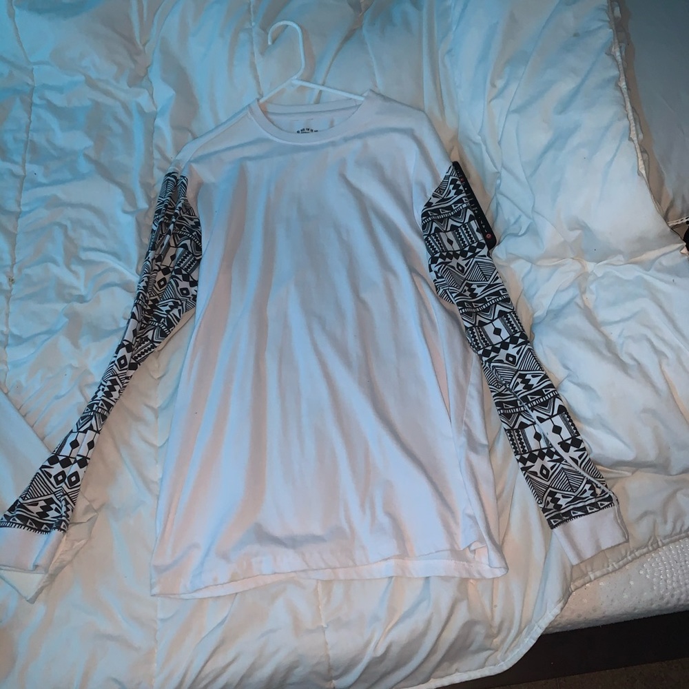 Patterned sleeves Longsleeve shirt